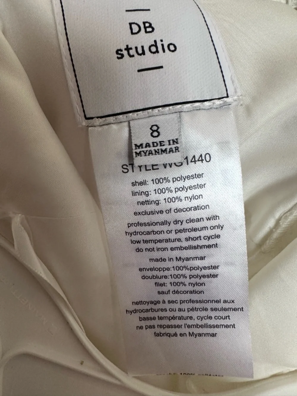 David’s Bridal DB Studio Flower Girl Dress Ivory Tulle Beaded Size 8 NWT - Picture 10 of 11